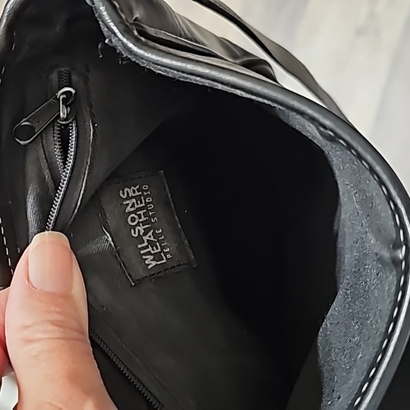 Wilson Leather Pelle Studio Black Crossbody Purse - Picture 9 of 12
